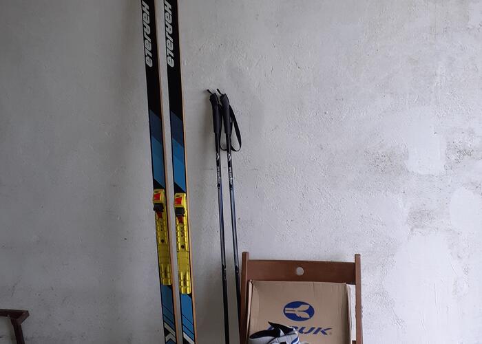 Grajewo ogłoszenia: Sprzedam narty biegówki.